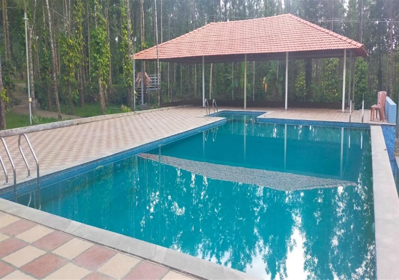 Water View Holiday Retreat Sakleshpur Exteriör bild