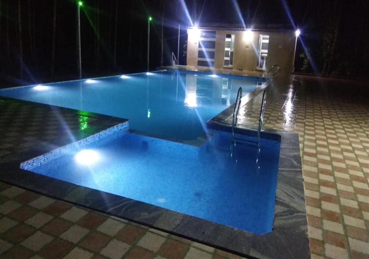 Water View Holiday Retreat Sakleshpur Exteriör bild